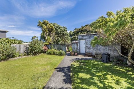 Photo of property in 49 Cluny Road, Plimmerton, Porirua, 5026