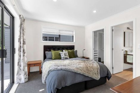 Photo of property in 68 Feist Street, Carterton, 5713