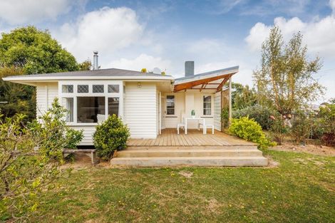 Photo of property in 2 Norwich Place, Awapuni, Palmerston North, 4412