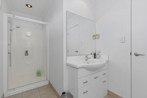 Photo of property in 2h Riro Street, Hamilton East, Hamilton, 3216