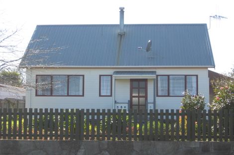 Photo of property in 27 Station Road, Marton, 4710