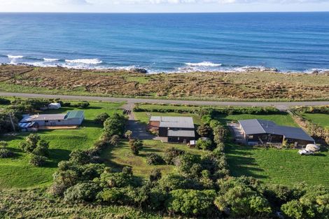 Photo of property in 149 Te Awaiti Road, Tora, Martinborough, 5782