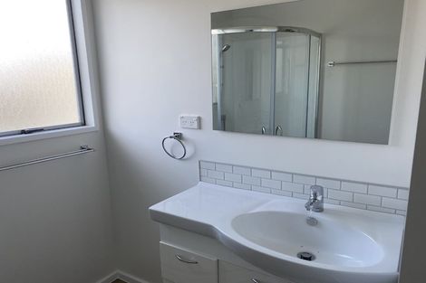 Photo of property in 35a Kuaka Crescent, Bromley, Christchurch, 8062