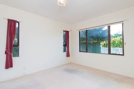 Photo of property in 32 Norfolk Rise, Waiuku, 2123