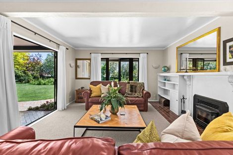 Photo of property in 12 Ritchie Place, Havelock North, 4130