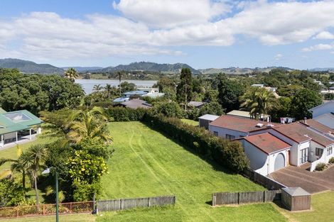 Photo of property in 7 Waione Avenue, Athenree, Waihi Beach, 3177
