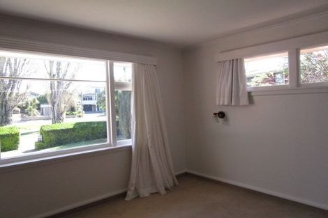 Photo of property in 100 Palatine Terrace, Saint Martins, Christchurch, 8022