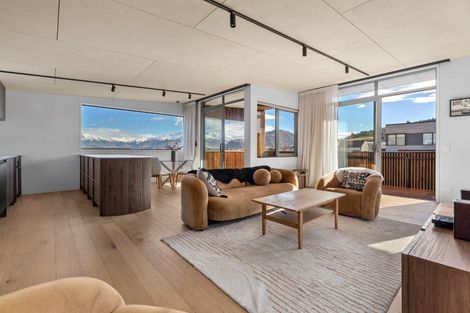 Photo of property in 7 Tuke Lane, Wanaka, 9305