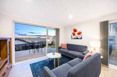 Photo of property in 29 Cavalli Road, Long Bay, Auckland, 0630