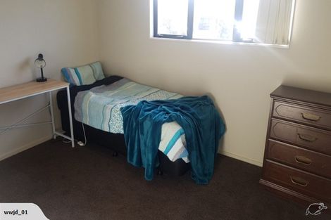 Photo of property in 32 Misty Valley Drive, Henderson, Auckland, 0612