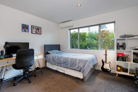 Photo of property in 19a Hyde Road, Rothesay Bay, Auckland, 0630