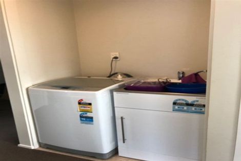 Photo of property in 32c Oranga Avenue, Onehunga, Auckland, 1061