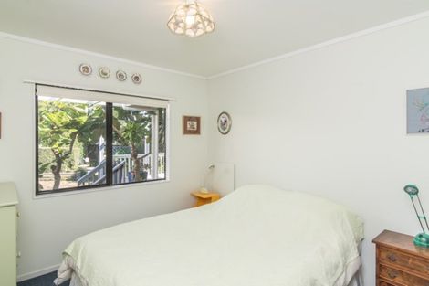 Photo of property in 6 Marram Way, Peka Peka, Waikanae, 5391