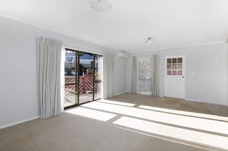Photo of property in 2d Black Rock Road, Newlands, Wellington, 6037
