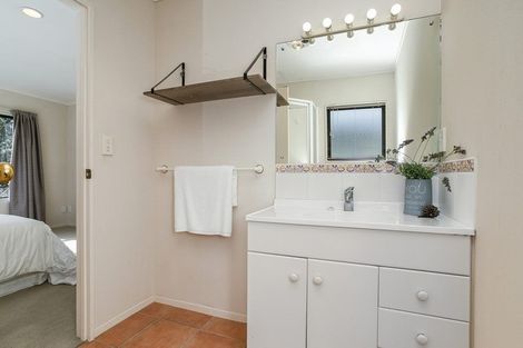 Photo of property in 36a Greenhill Crescent, Pakuranga, Auckland, 2010