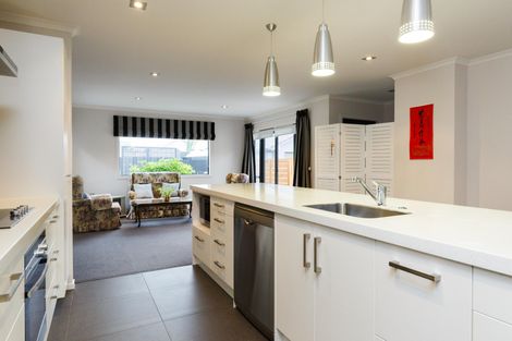 Photo of property in 7 Virtue Place, Hokowhitu, Palmerston North, 4410