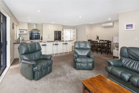 Photo of property in 10 Champagne Avenue, Yaldhurst, Christchurch, 8042