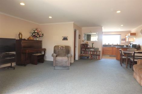 Photo of property in 2/152 North Street, West End, Timaru, 7910