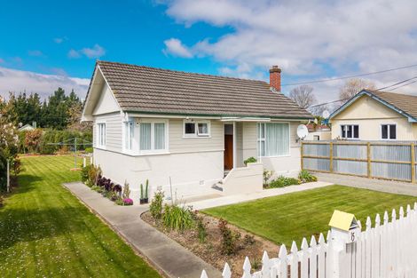 Photo of property in 15 Edward Street, Waimate, 7924