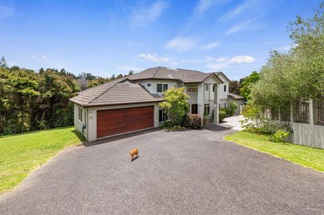 Photo of property in 38 Ravenstone Place, Chatswood, Auckland, 0626