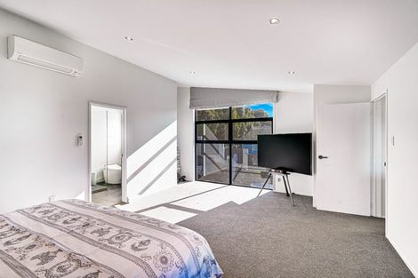 Photo of property in 7 Harper Street, Chatswood, Auckland, 0626