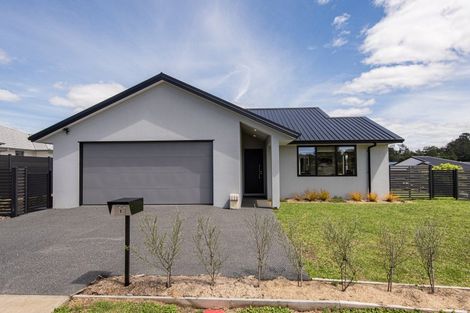 Photo of property in 1 Glenbervie Drive, Glenbervie, 0173