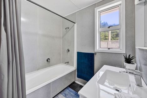 Photo of property in 1530 Mokau Road, Uruti, Urenui, 4379