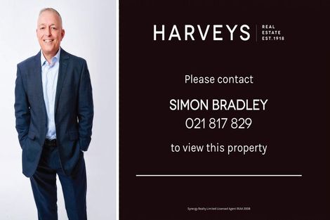 Photo of property in 22 Eastglen Road, Glen Eden, Auckland, 0602