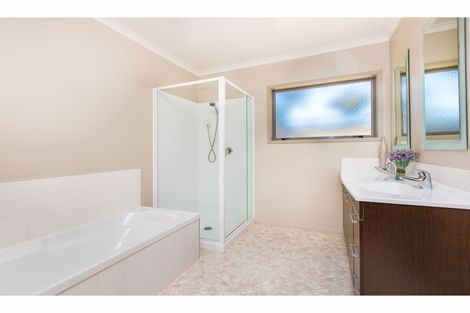 Photo of property in 1734 Kakaramea Road, Ngahinapouri, Hamilton, 3290