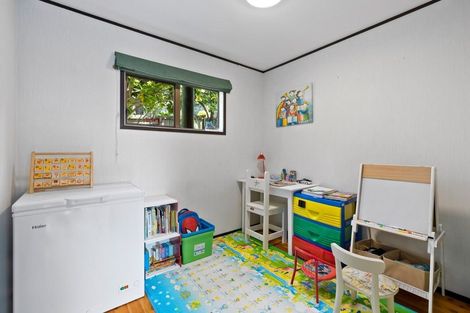 Photo of property in 5 Malters Place, Browns Bay, Auckland, 0630