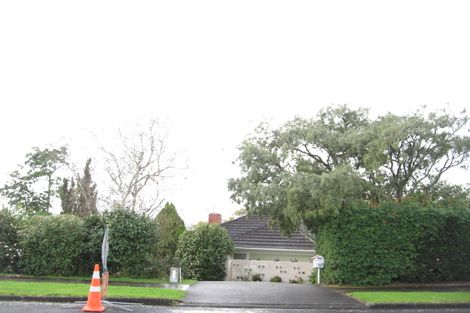 Photo of property in 35a Glenfern Road, Mellons Bay, Auckland, 2014