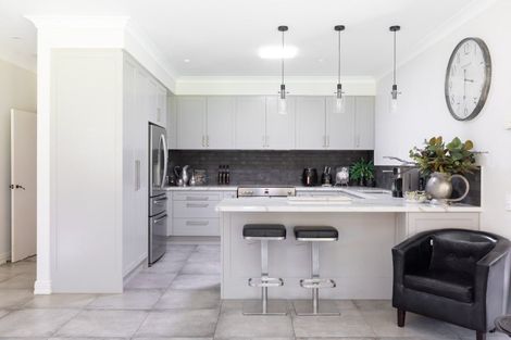 Photo of property in 274 Polson Hill Drive, Aokautere, Palmerston North, 4471