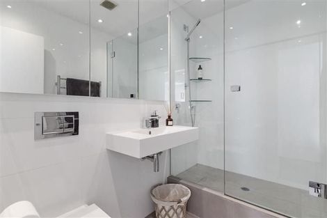 Photo of property in 4/183 Tamaki Drive, Kohimarama, Auckland, 1071