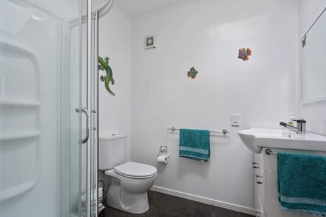 Photo of property in 57 Town Point Road, Maketu, Te Puke, 3189