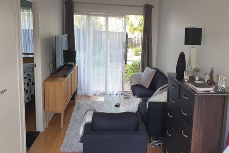 Photo of property in 1/72l Kitchener Road, Milford, Auckland, 0620