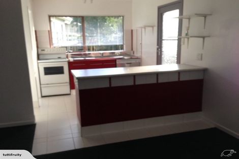 Photo of property in 2/20a Chivalry Road, Glenfield, Auckland, 0629