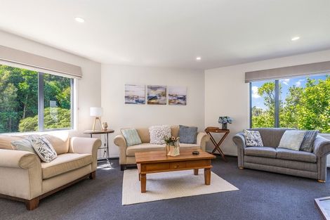 Photo of property in 86 Airlie Road, Plimmerton, Porirua, 5026