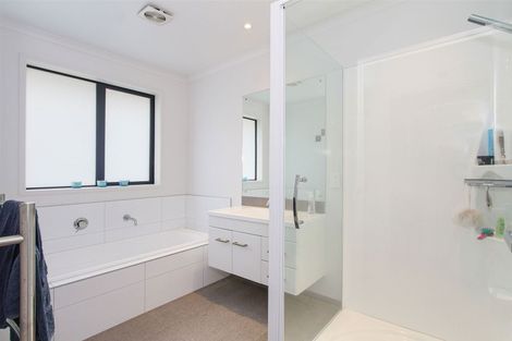 Photo of property in 3 Seaway Road, Clarks Beach, 2122