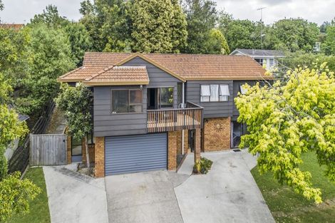 Photo of property in 20 Sandiacre Way, Browns Bay, Auckland, 0630