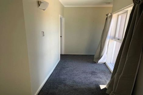 Photo of property in 23 Downsview Road, Pakuranga Heights, Auckland, 2010