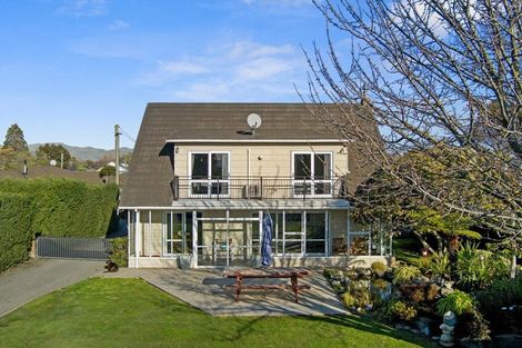 Photo of property in 22 Lakings Road, Springlands, Blenheim, 7201