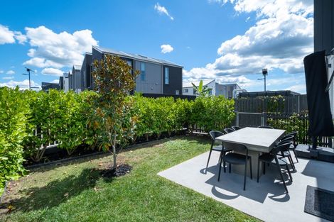 Photo of property in 17 Waenganui Road, Hobsonville, Auckland, 0616