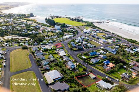 Photo of property in 11 Queen Street, Brighton, Dunedin, 9035