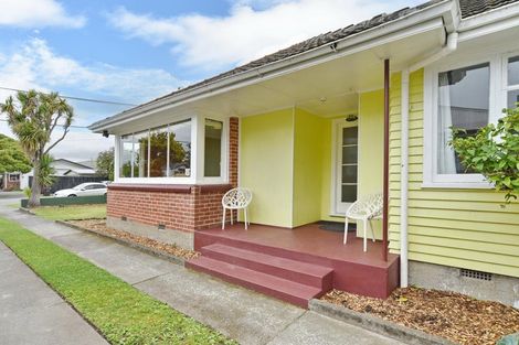 Photo of property in 37 Mackworth Street, Woolston, Christchurch, 8062