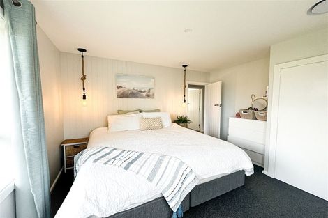 Photo of property in 142 Pacific Road, North New Brighton, Christchurch, 8083