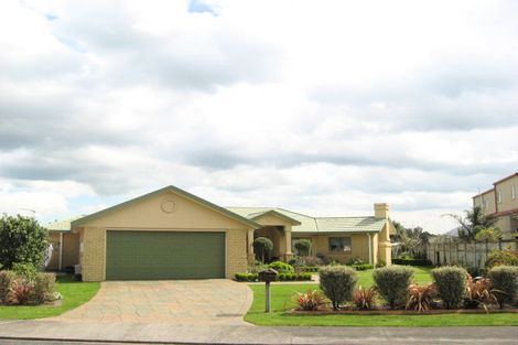 Photo of property in 6 Highfield Place, Highlands Park, New Plymouth, 4312