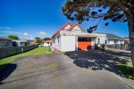 Photo of property in 10 Albion Street, Hawera, 4610