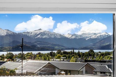 Photo of property in 18 Kotare Drive, Wanaka, 9305