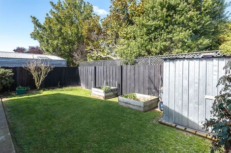 Photo of property in 87 Dunbarton Street, Redwood, Christchurch, 8051