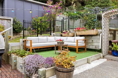 Photo of property in 11 Humber Street, Island Bay, Wellington, 6023